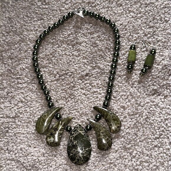 Marble Statement Necklace and Earring Set! - Picture 1 of 8